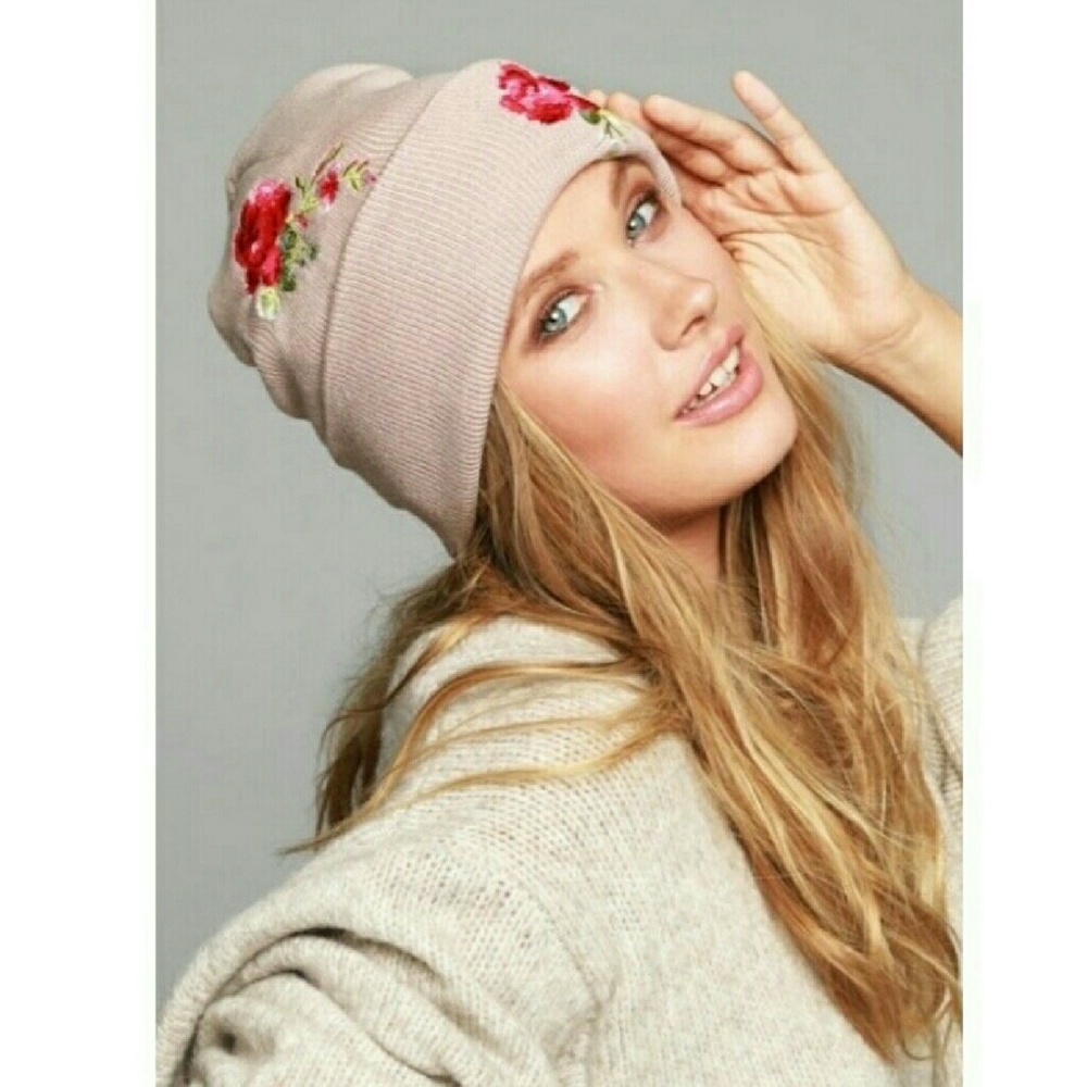 ❄HP❕ Dusty Pink 🌹 embroidered Knit Beanie hat - Picture 4 of 6