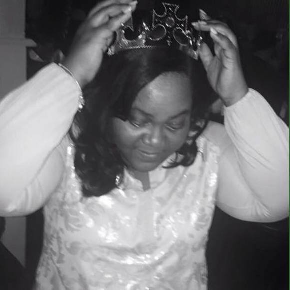 Meet your Posher, Dihanne - Picture 1 of 1