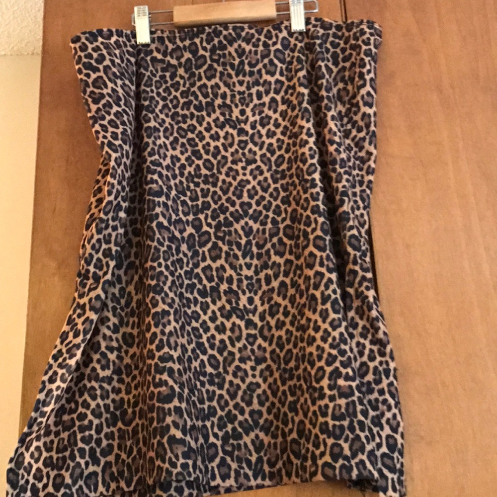 Leopard skirt