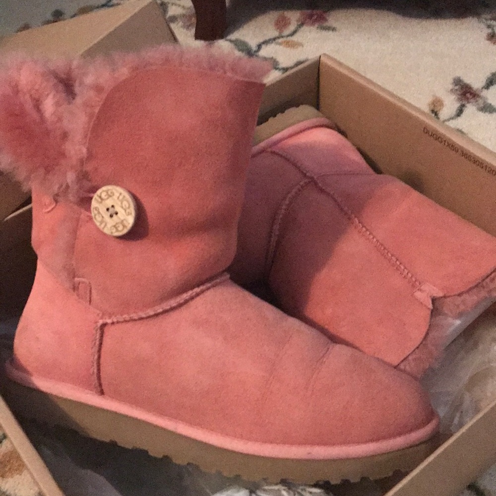 Pink Bailey button uggs
