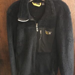 Women’s mountain hard wear fleece jacket