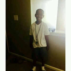 Meet your Posher, Devontez