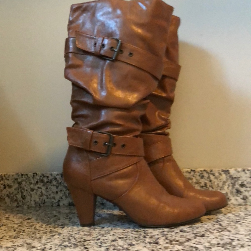 Madden girl synthetic leather boots 8.5