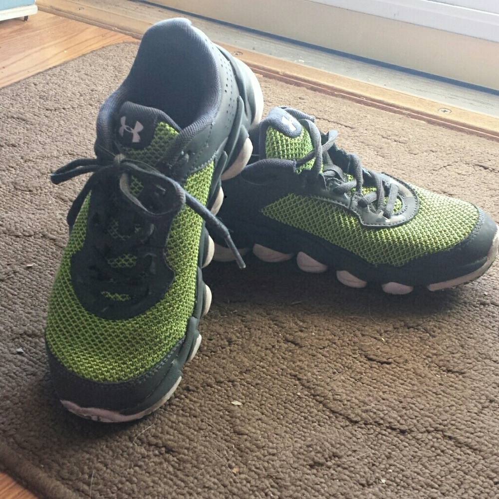Boys size 4 Under Armour shoes