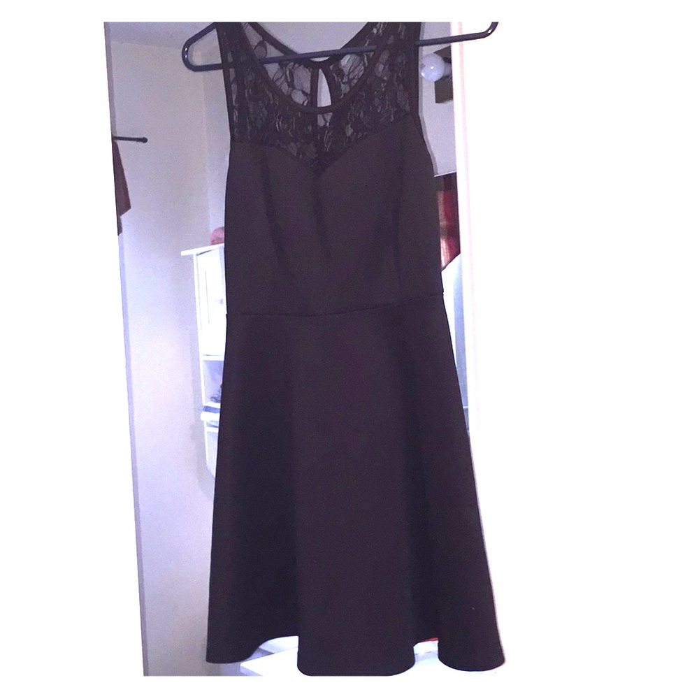 *free with purchase* Black lace back dress