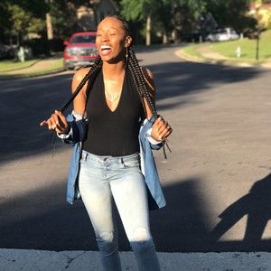 Meet your Posher, Brittney