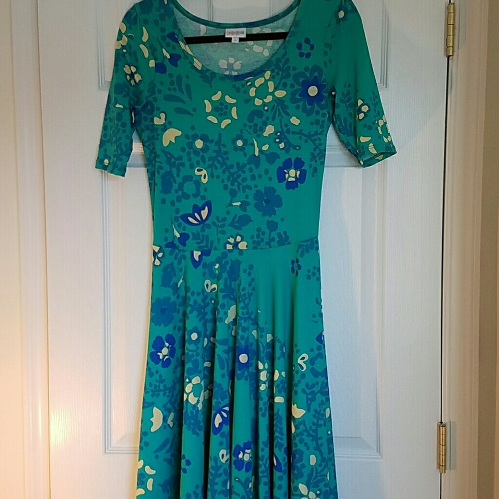 LuLaRoe S Nicole Dress