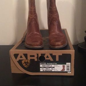Ariat cowgirl boots (Vintage Cedar)