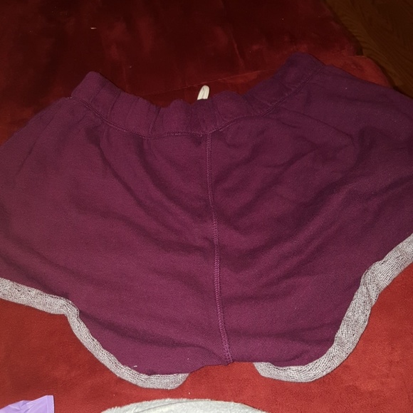 Purple shorts - Picture 3 of 4