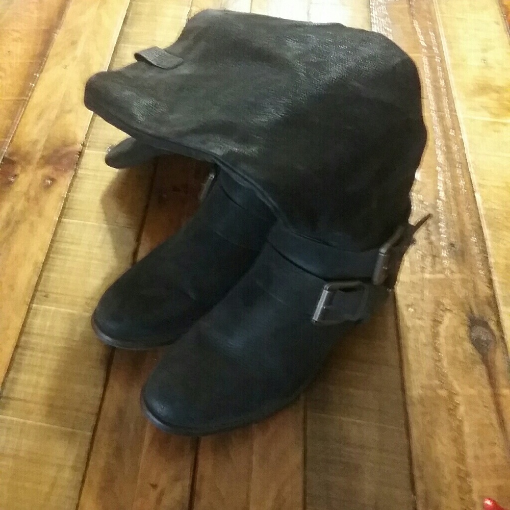 Maurices wide calf knee high boots.. size 10