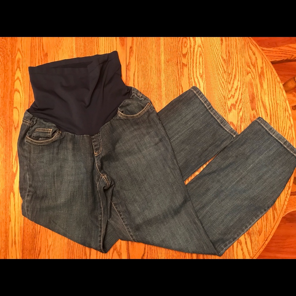 Two Hearts Maternity Jeans. Size medium.