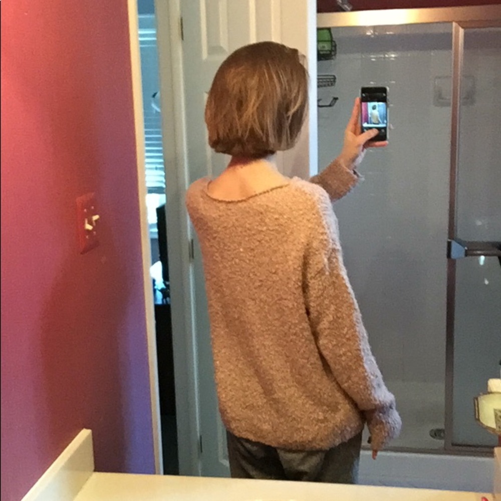 Pink Gap Sweater - Picture 2 of 3