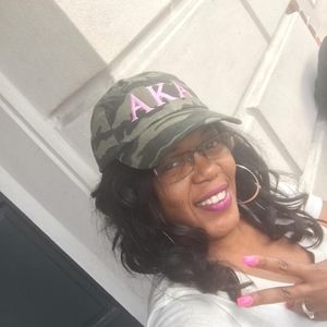 Meet your Posher, Tiffany