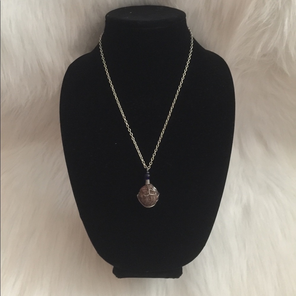 💞Wire Wrapped Geode Necklace💞 - Picture 2 of 5