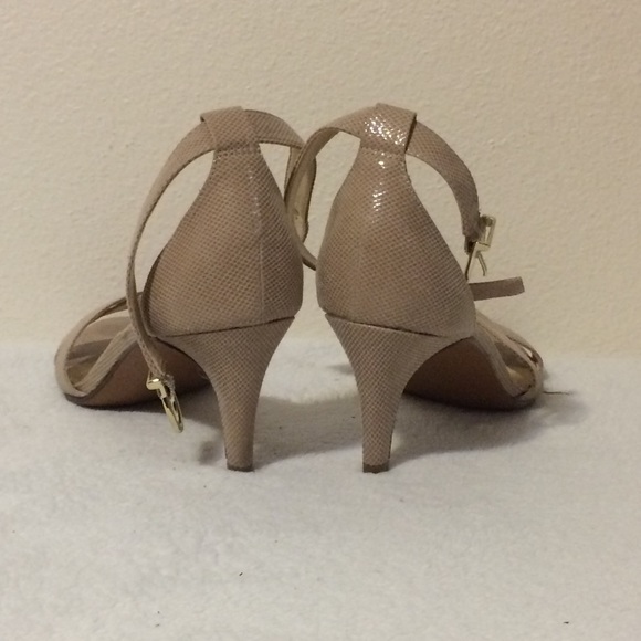 Kelly & Kate Heeled Sandals - Picture 2 of 4