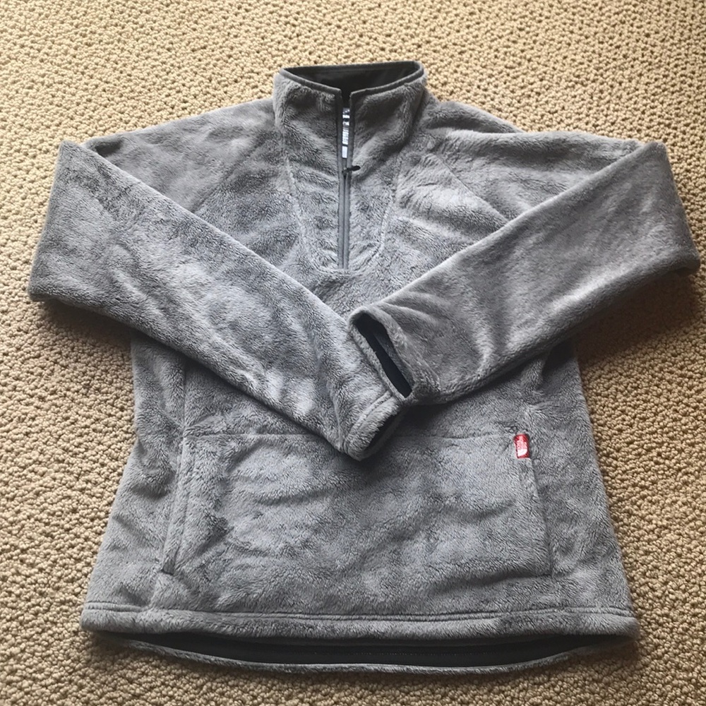 North Face SUPER SOFT Fleece Pullover!