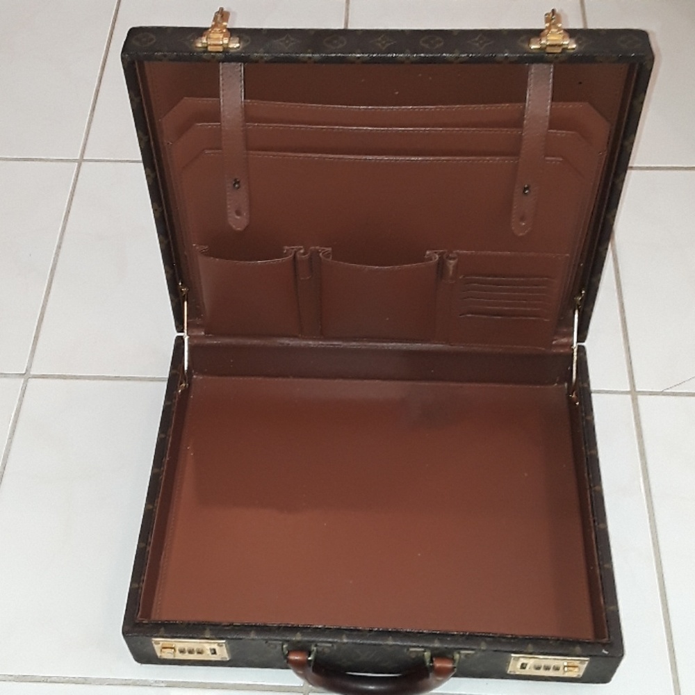Louis Vuitton Authentic Presidentvintage Briefcase - Picture 2 of 8