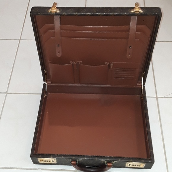 Louis Vuitton Authentic Presidentvintage Briefcase - Picture 2 of 8