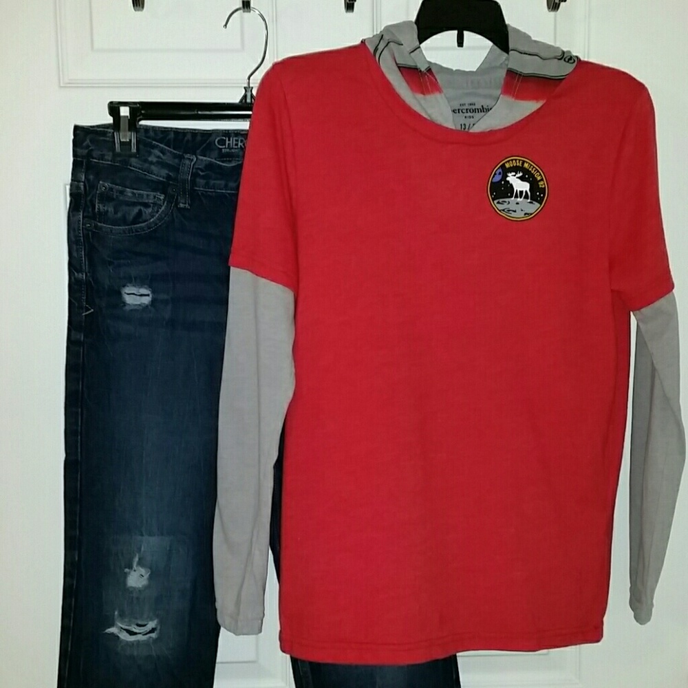 NWT Abercrombie Kids long sleeve hoodie