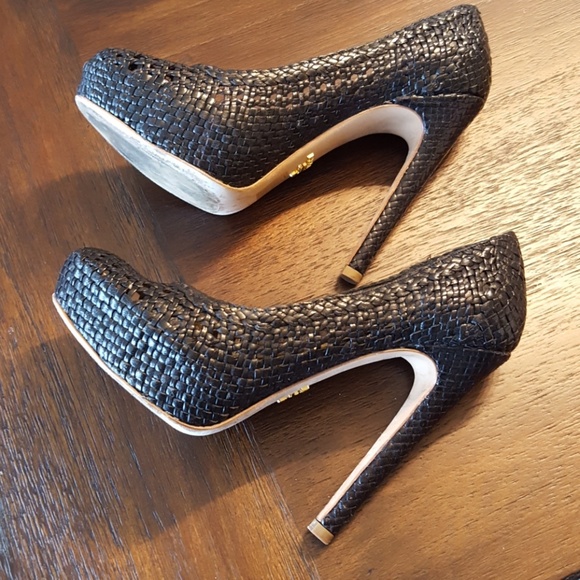 PRADA PIERCED HEELS - Picture 3 of 5