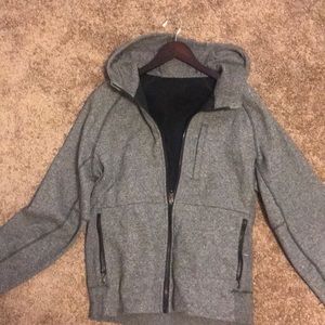 Lululemon Men’s grey jacket
