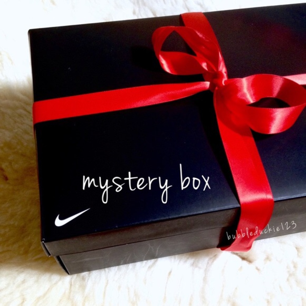 PREMIUM NIKE MYSTERY BOX