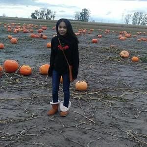 Meet your Posher, Charlicia