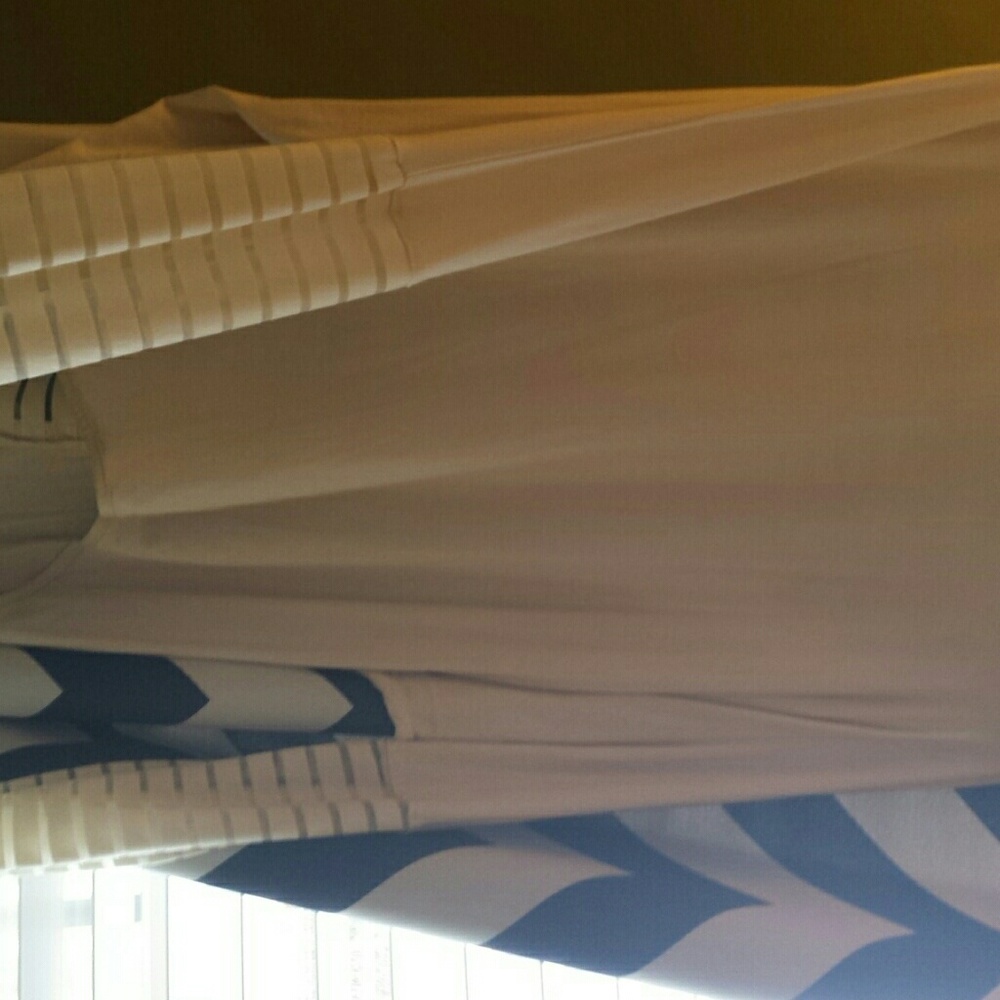 Umgee cream top