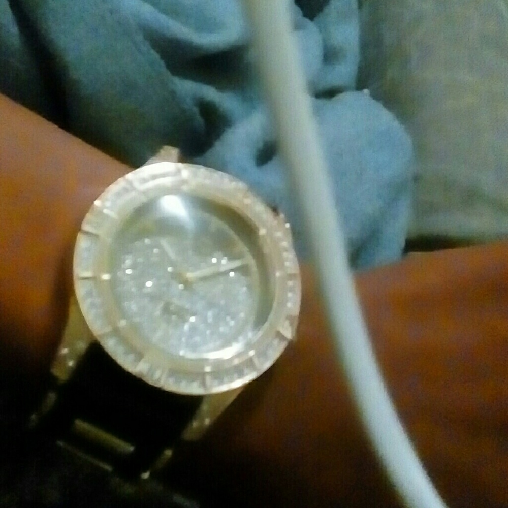 Golf with dimand watch