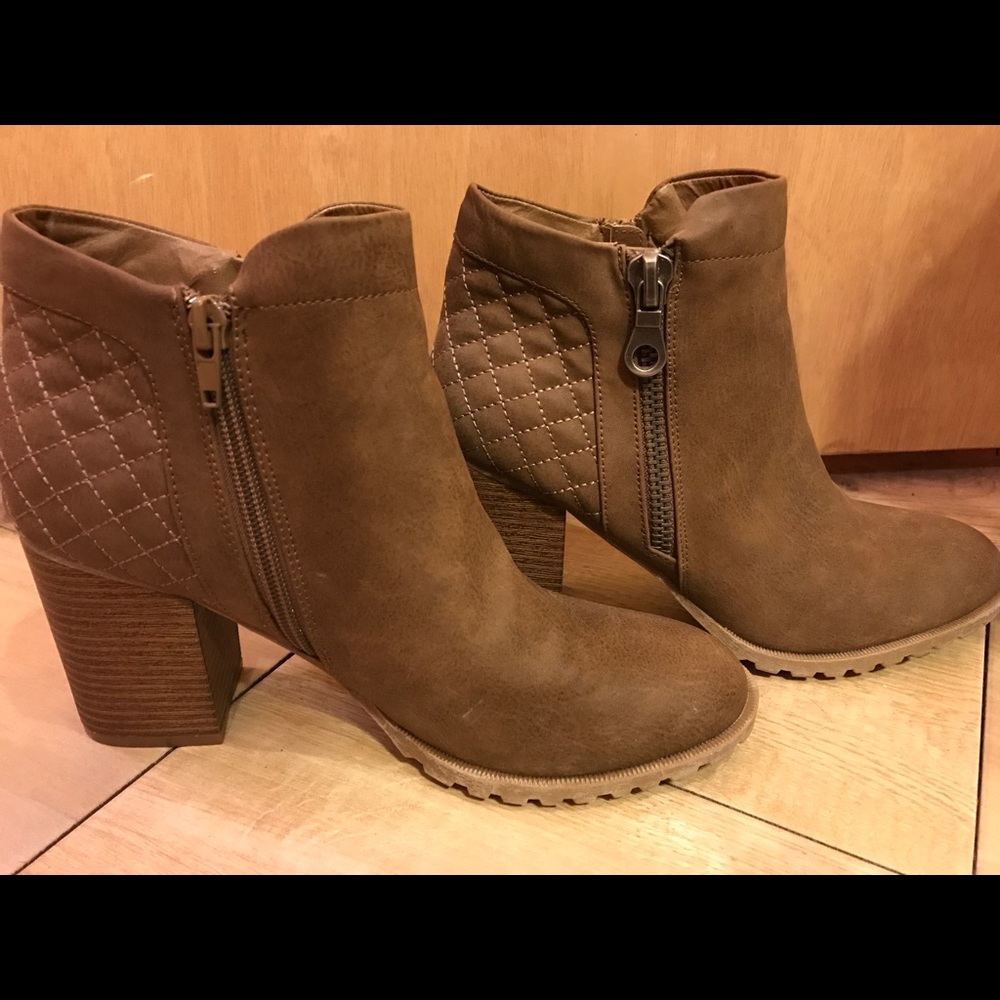 Ankle boots