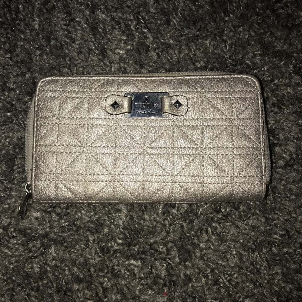 Silver wallet