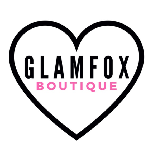 Cold Shoulder Knit Slit Sweater last one - Picture 2 of 3