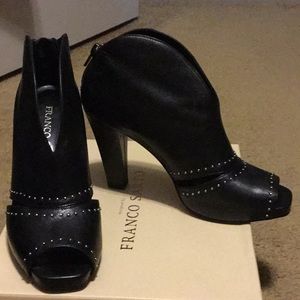 Peep Toe Studded Heel