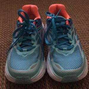 Hoka One Clifton 3 Sz 7.5 US WOMEN