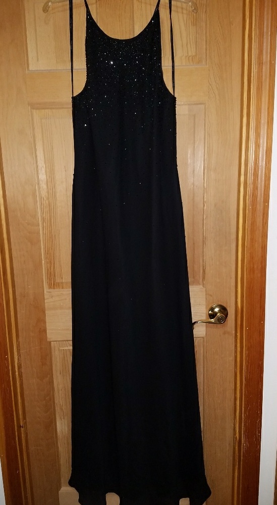 Beautiful beaded black formal dress sz 16