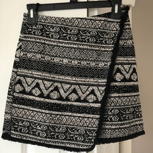 H&M Tweed Mini Skirt - Picture 1 of 2