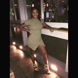 Green mini size Medium for sale