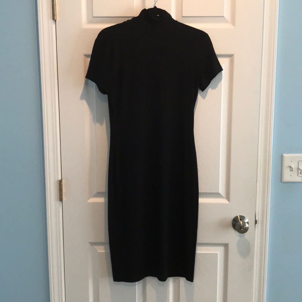 Black shirt sleeve mock neck spandex dress