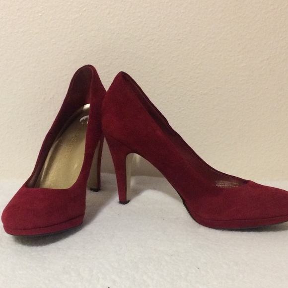 Suede Pumps - Picture 2 of 4