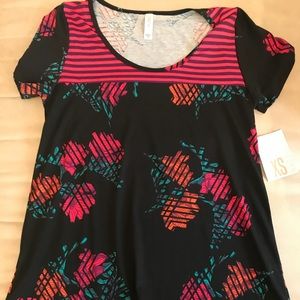 XS LuLaRoe Classic T, New