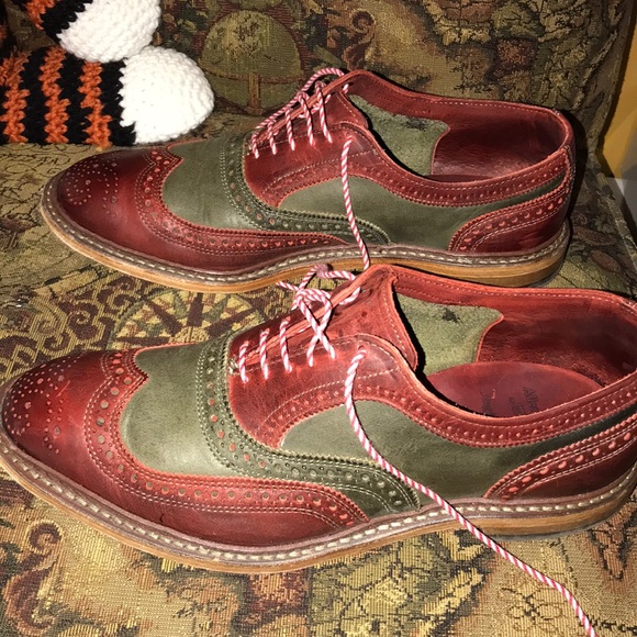 jingle bell mok wingtip oxfords