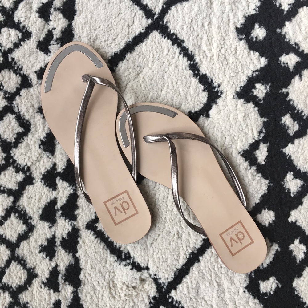 Dolce Vita Damien Flip Flops, sz 5