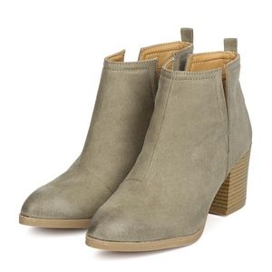 Qupid Faux Suede Pointy Toe Slit Bootie in Taupe