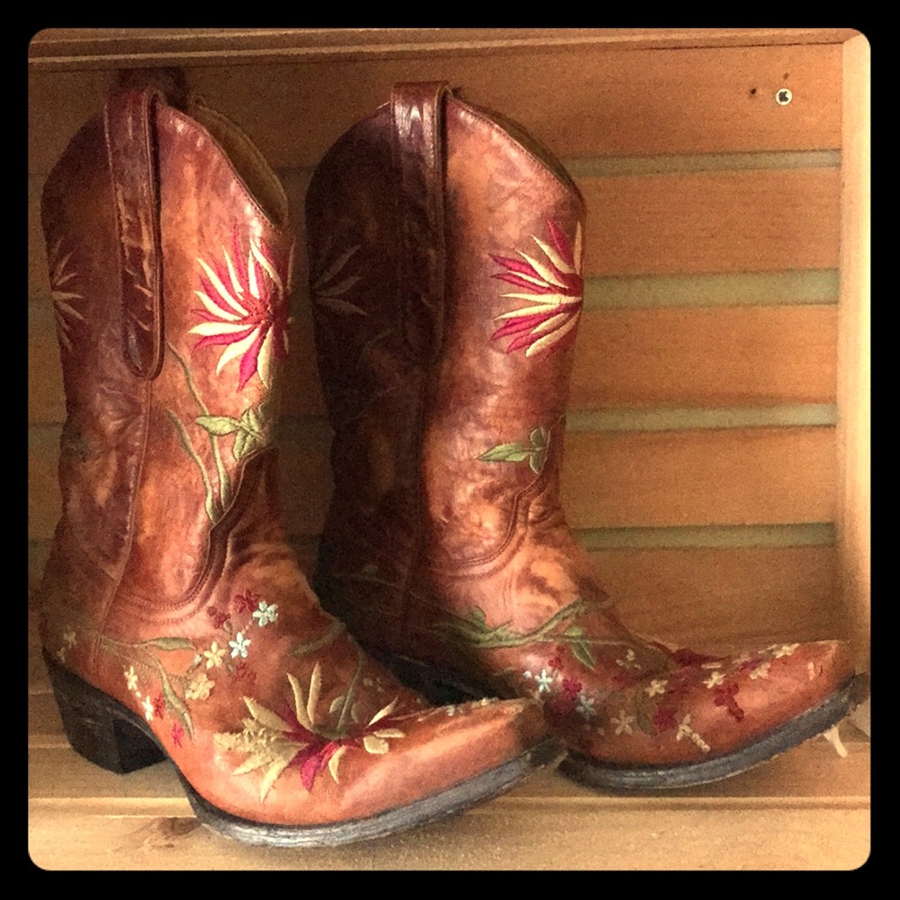 Old Gringo cowboy boots