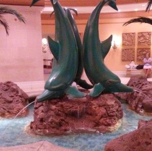 Meet your Posher, Deloyne