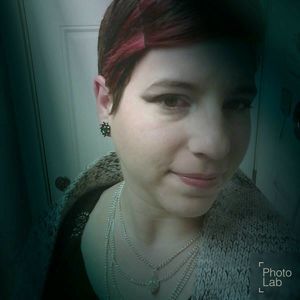 Meet your Posher, Denicia