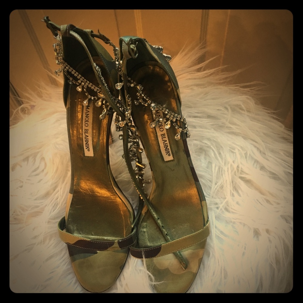 Manolo Blahnik Houristra Size 40