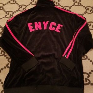 enyce sweat suit