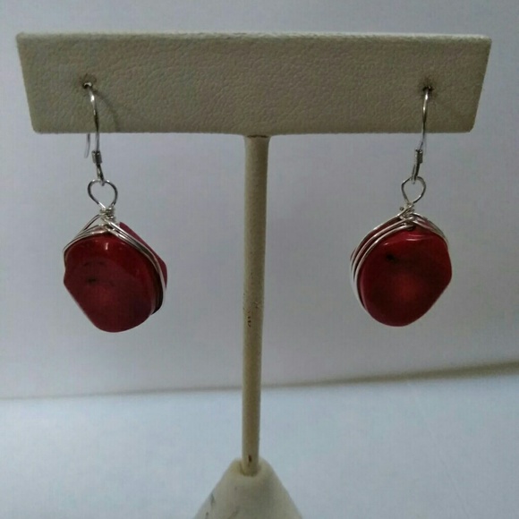 NEW Earrings - Picture 1 of 2