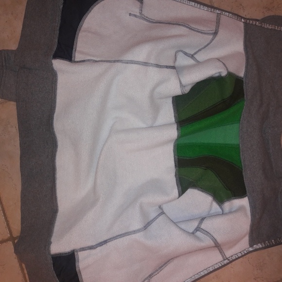 Sold: Duty Lululemon Sweatshirt in Grey Size:6 - Picture 4 of 4